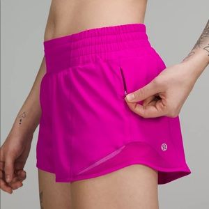 Lululemon Hotty Hot High-Rise Lined Short 2.5”